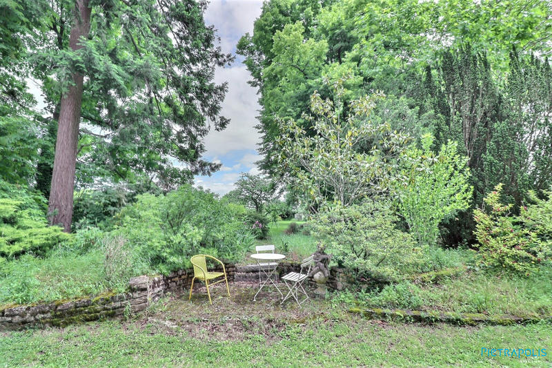 Maison ancienne - 248 m² - 9 pièces