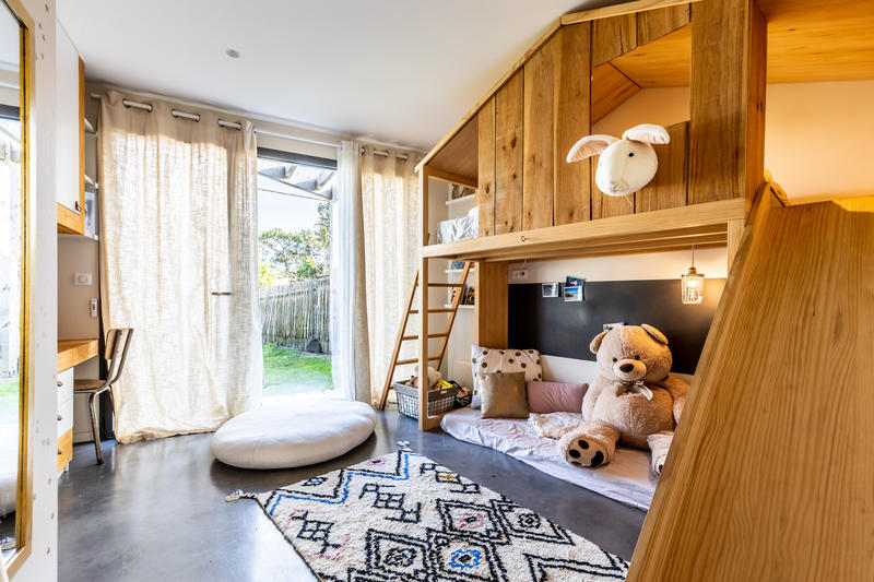 Maison - 180 m² - 7 pièces