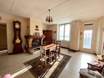 Maison - 80 m² - 4 pièces