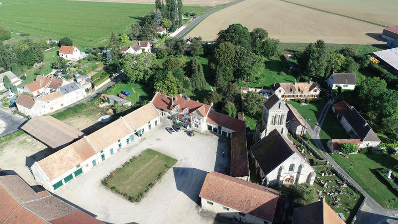 Corps de ferme - 276 m² - 12 pièces