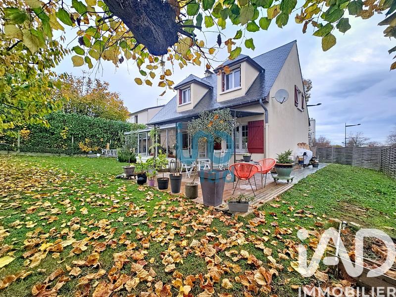 Maison - 110 m² - 6 pièces