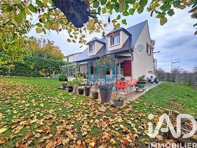 Maison - 110 m² - 6 pièces