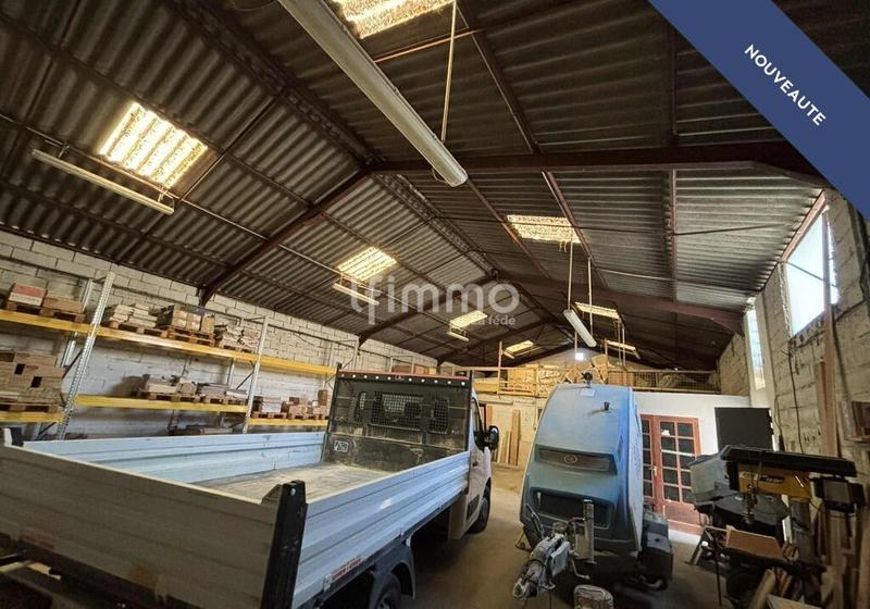 Local commercial - 205 m² - 3 pièces