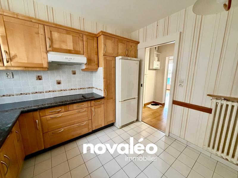 Appartement - 93 m² - 4 pièces