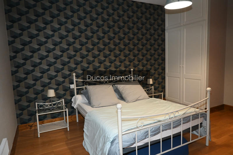 Maison - 270 m² - 9 pièces