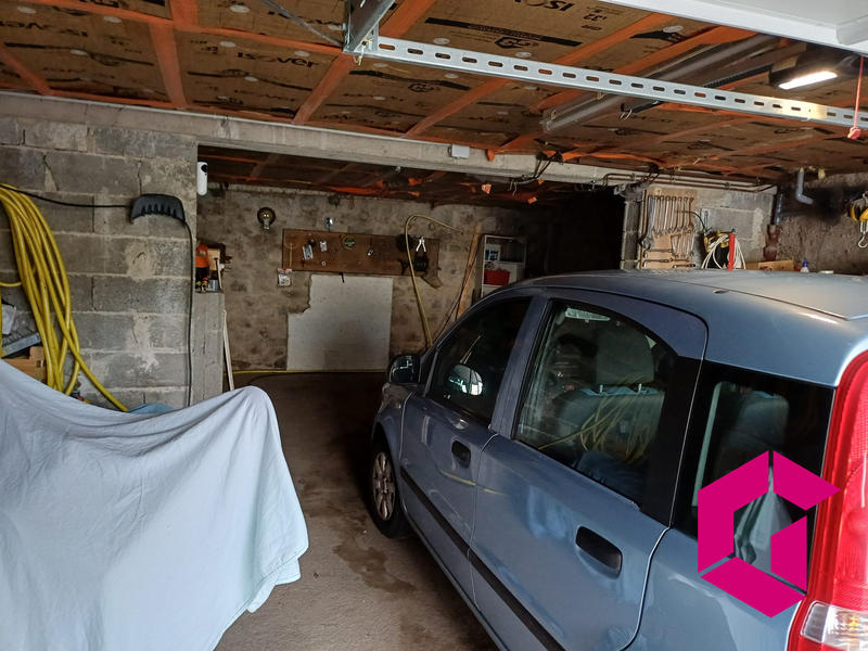 Maison traditionnelle - 90 m² - 5 pièces