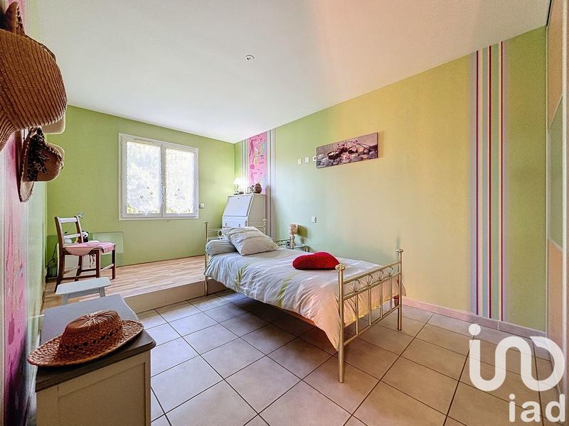 Maison de maîtres - 243 m² - 9 pièces