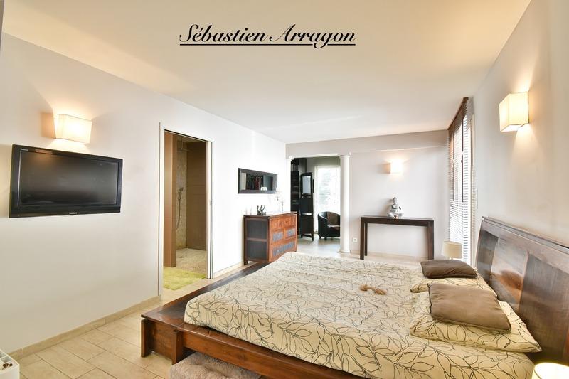 Villa - 180 m² - 7 pièces