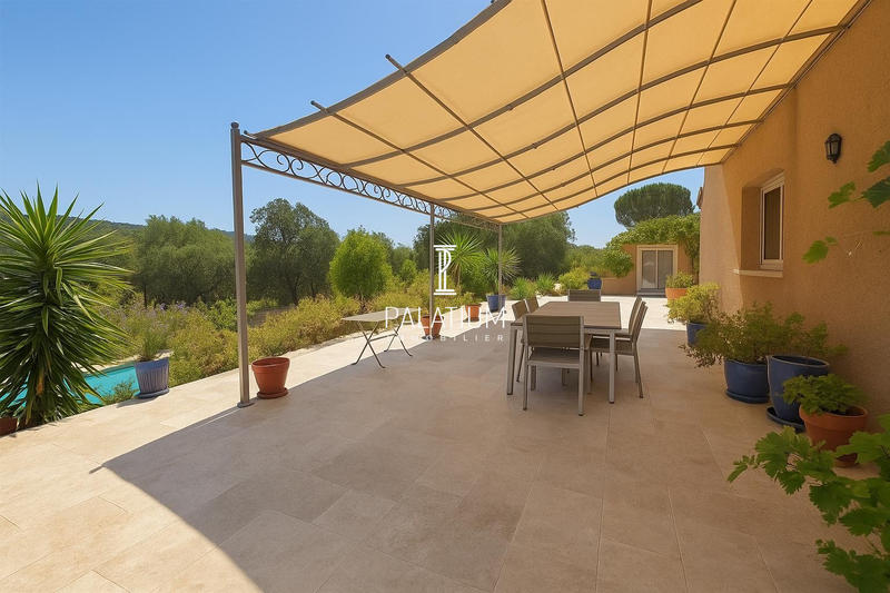 Maison - 500 m² - 15 pièces