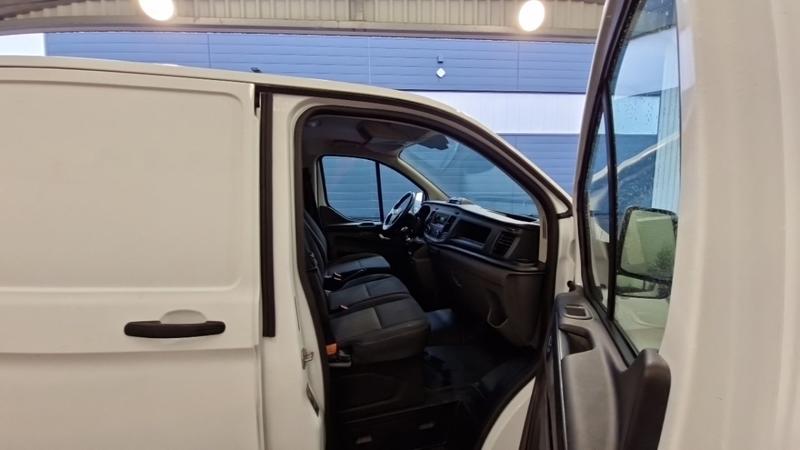 Ford Transit Custom 300 L1h1 2.0 Ecoblue 130 Trend Business