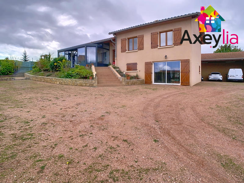 Maison - 159 m² - 7 pièces