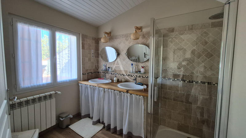 Maison - 188 m² - 6 pièces