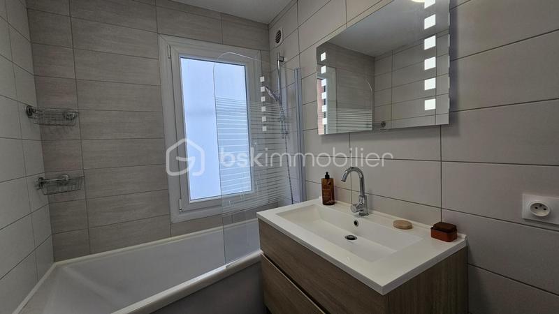 Appartement - 83 m² - 4 pièces