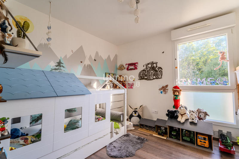 Maison - 98 m² - 4 pièces