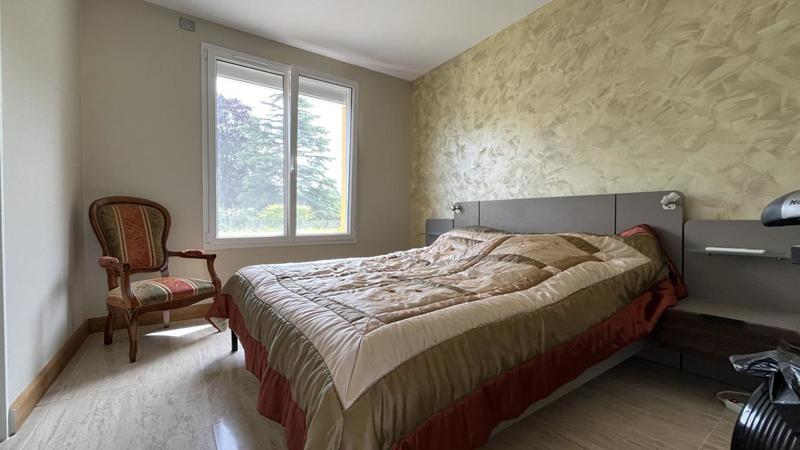 Maison - 330 m² - 10 pièces