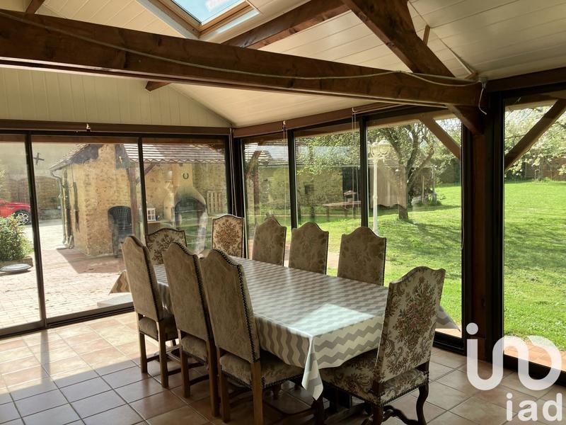 Maison - 233 m² - 7 pièces