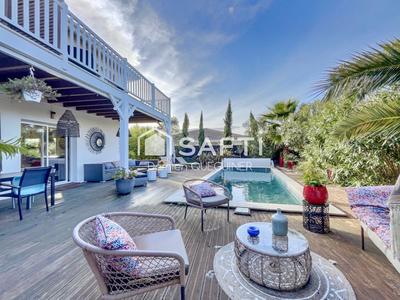 Villa - 175 m² - 6 pièces