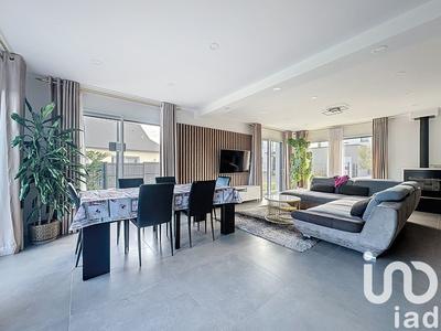 Maison - 149 m² - 6 pièces