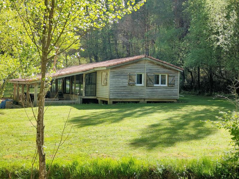 Propriété - 360 m² - 13 pièces