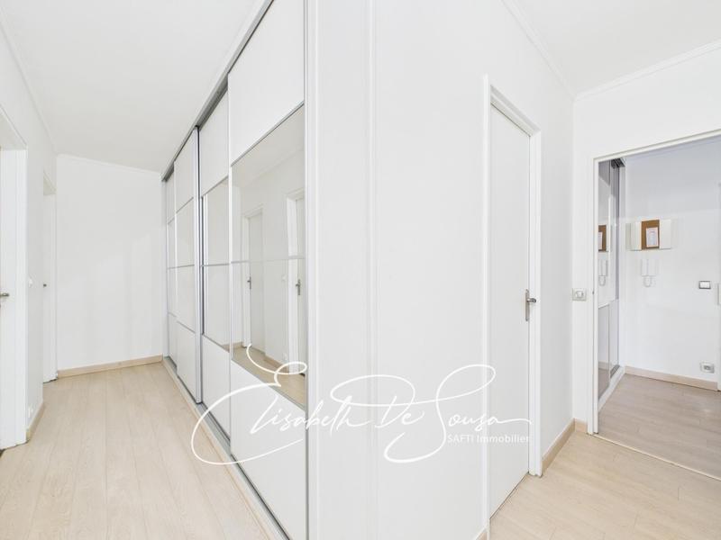 Appartement - 88 m² - 4 pièces