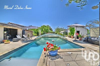 Maison - 249 m² - 8 pièces