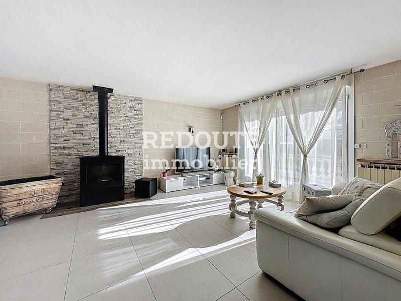 Maison - 138 m² - 6 pièces