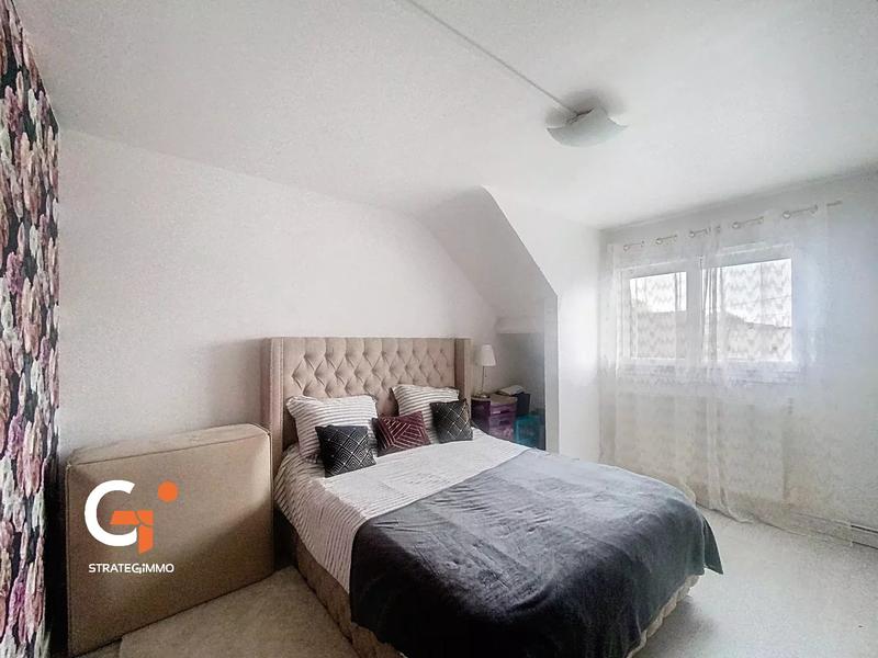 Maison - 198 m² - 7 pièces