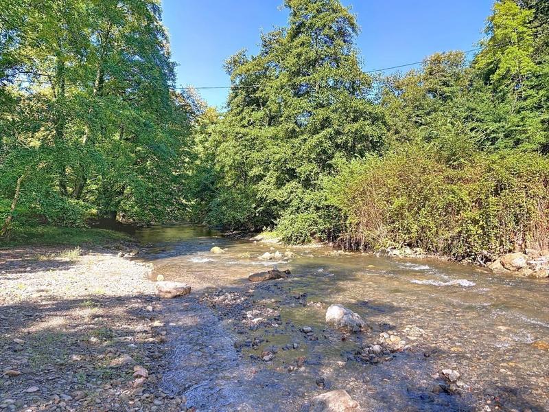 Maison - 463 m² - 19 pièces