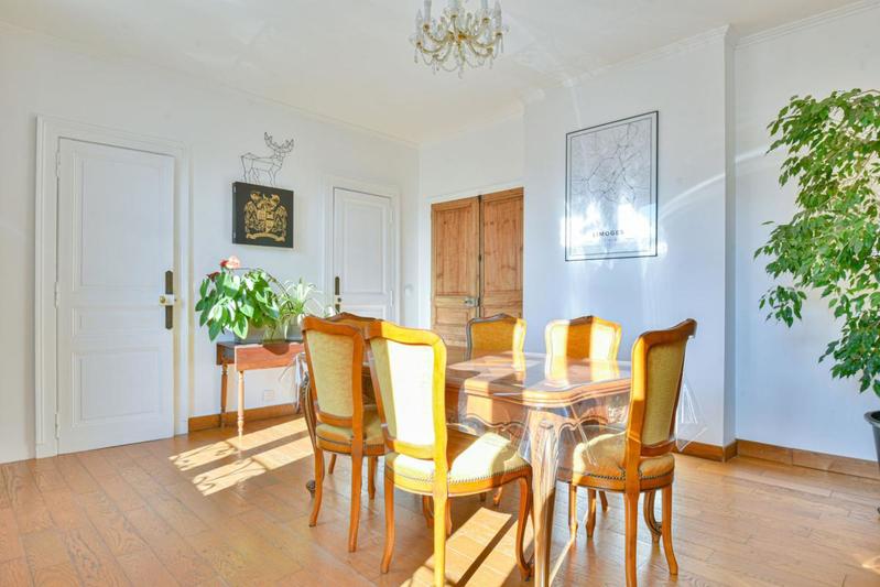 Appartement - 135 m² - 6 pièces