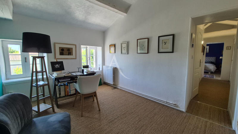 Maison - 186 m² - 5 pièces