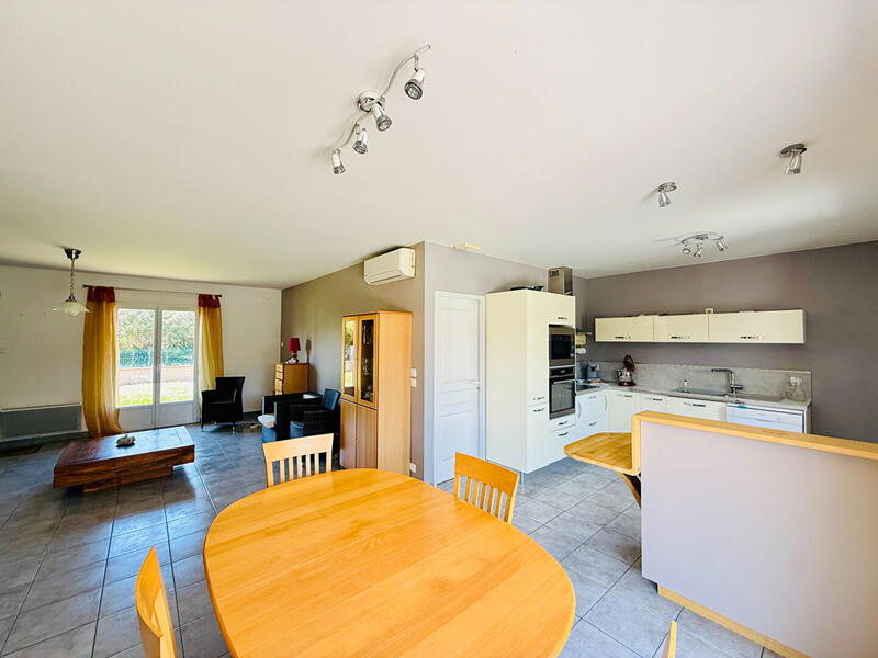 Maison - 91 m² - 4 pièces