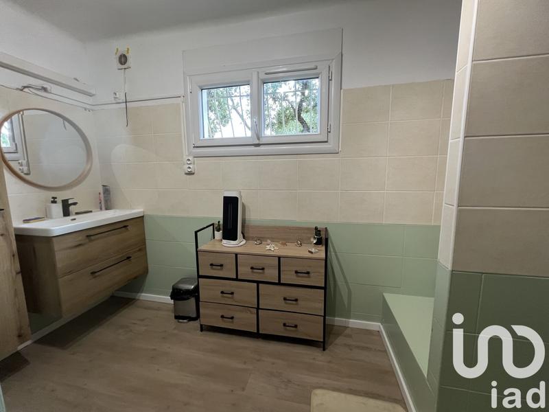 Maison - 250 m² - 8 pièces