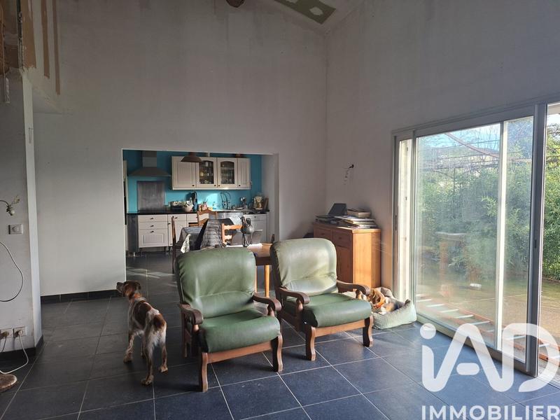 Maison - 225 m² - 9 pièces