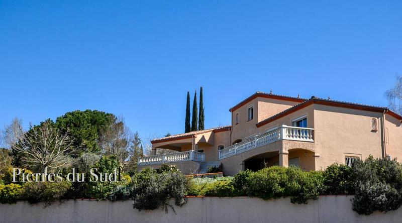 Maison - 350 m² - 6 pièces