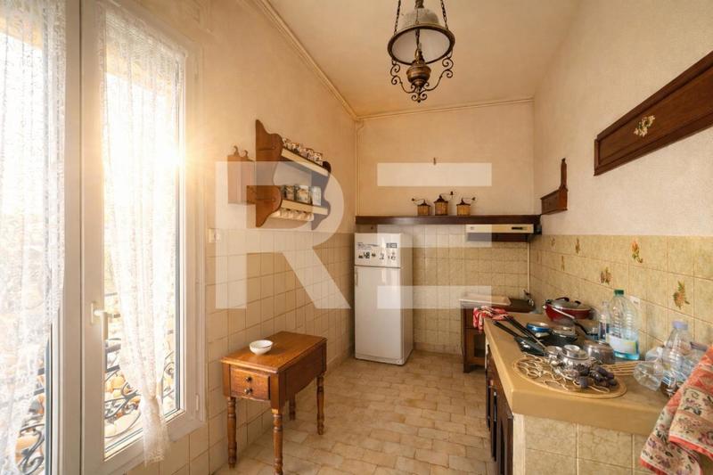Appartement - 85 m² - 3 pièces