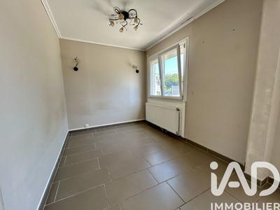 Maison - 96 m² - 4 pièces