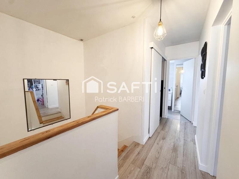 Maison - 94 m² - 5 pièces