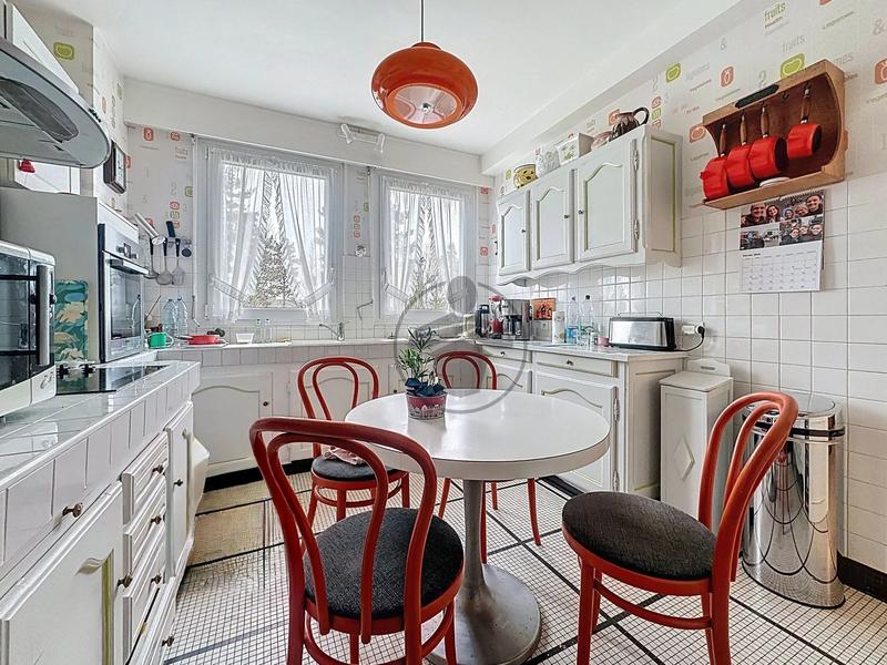 Appartement - 115 m² - 5 pièces