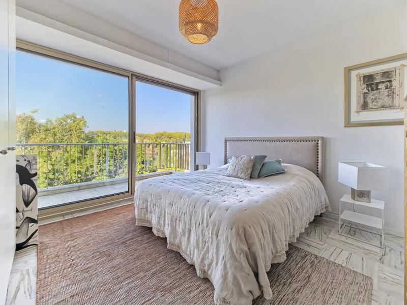 Appartement - 138 m² - 4 pièces