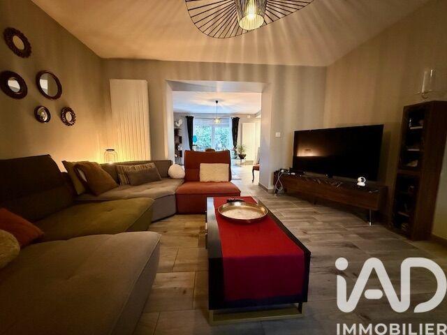 Maison - 193 m² - 8 pièces