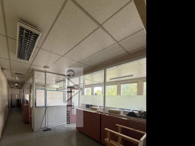 Entrepôt - 4 050 m²