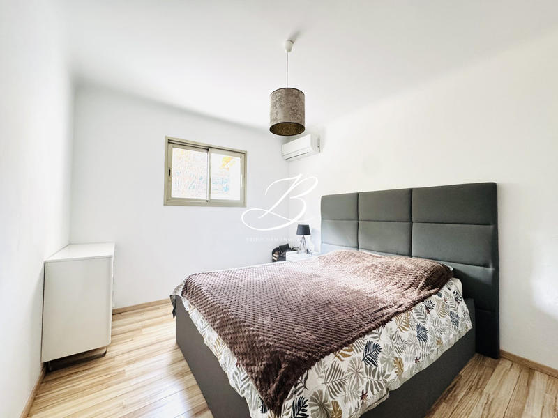 Maison - 200 m² - 7 pièces