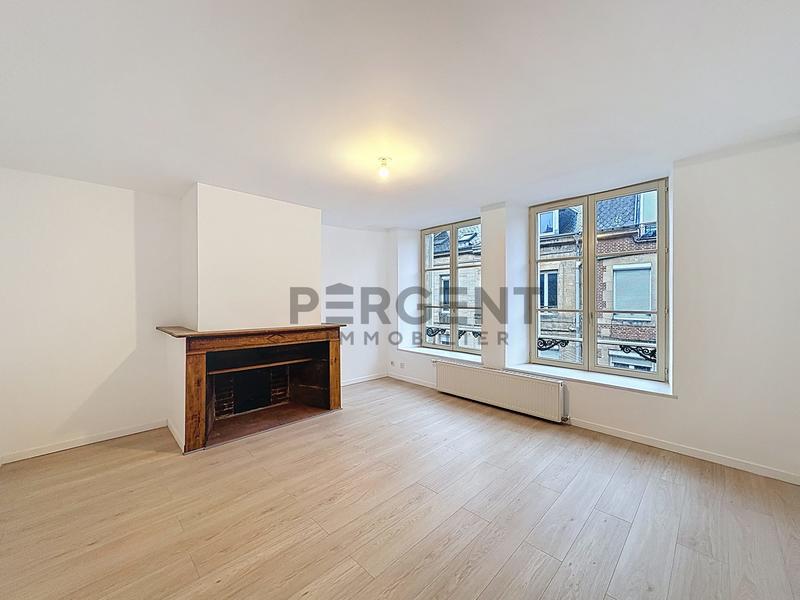 Appartement - 118 m² - 6 pièces