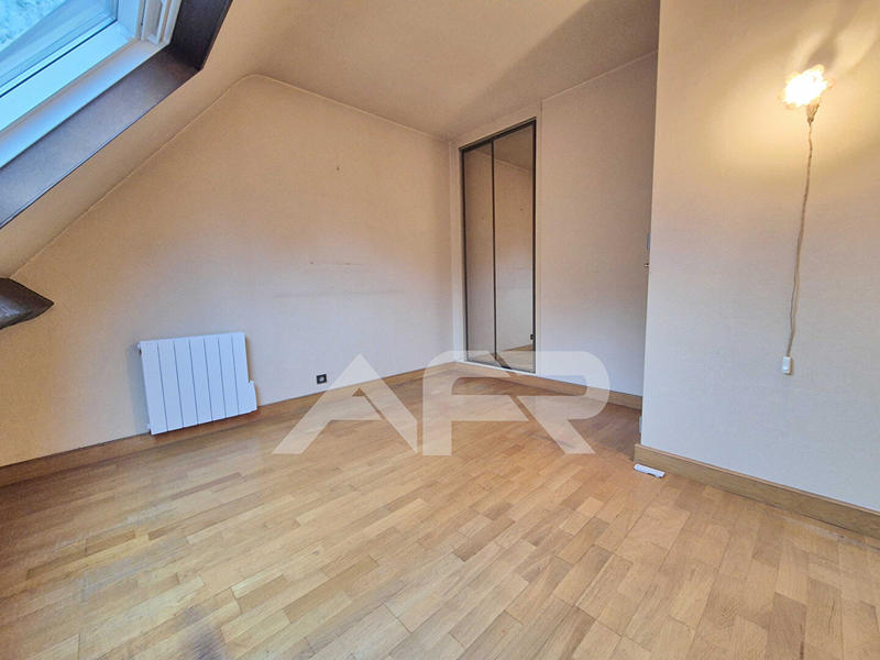 Maison - 112 m² - 6 pièces