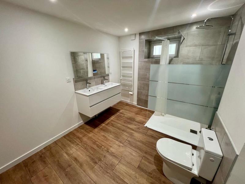 Appartement - 77 m² - 3 pièces