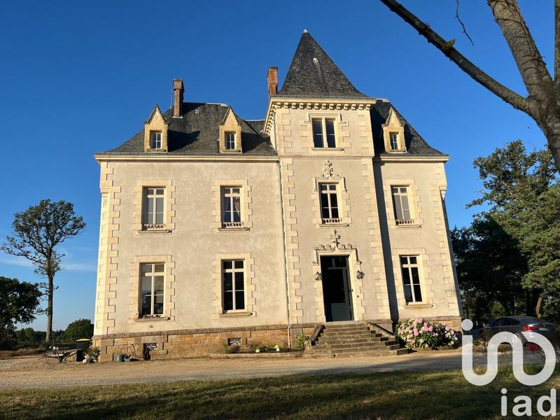 Château - 852 m² - 11 pièces