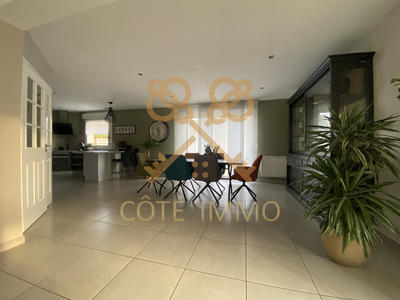 Maison - 102 m² - 5 pièces