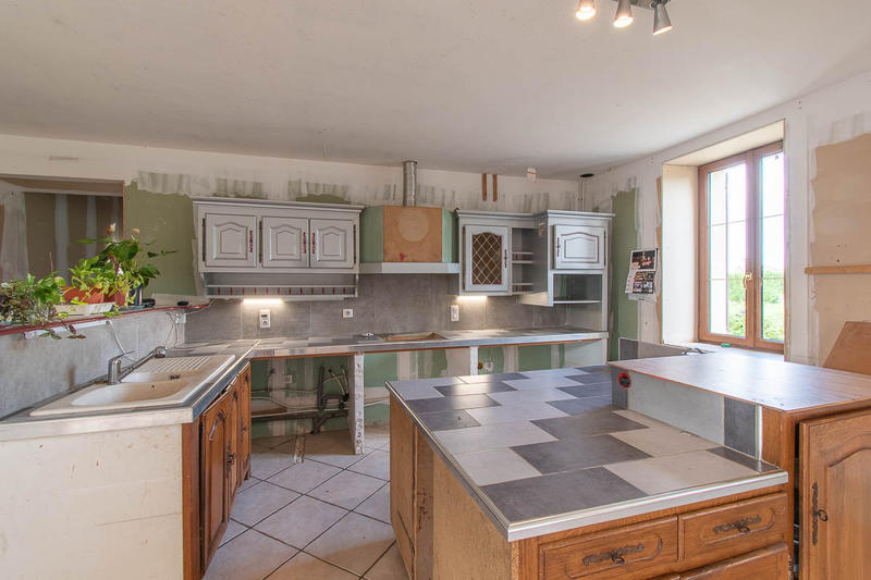 Maison - 181 m² - 6 pièces