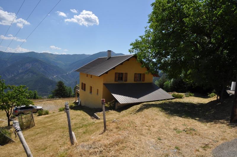 Maison - 180 m² - 6 pièces