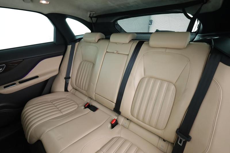 Jaguar F-Pace 3.0 d V6 Portfolio 4x4 Bva8 300 ch